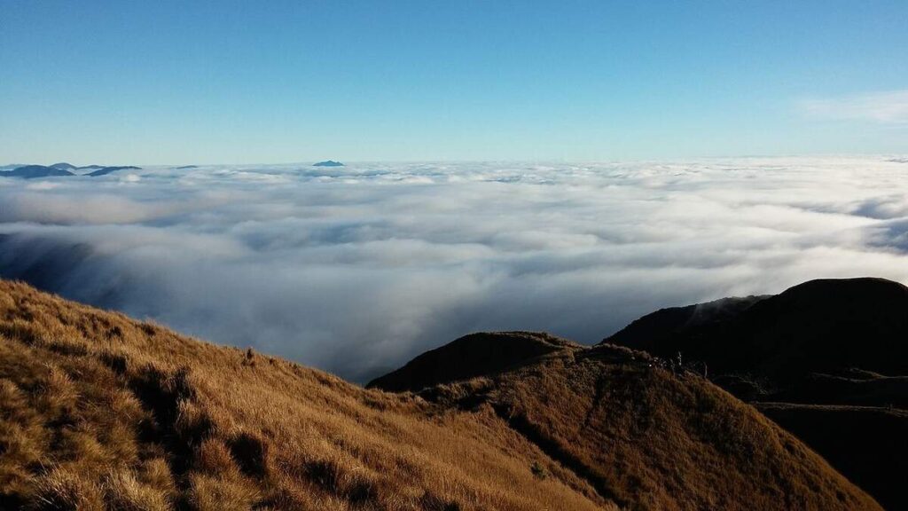 Mount Pulag Day Hike