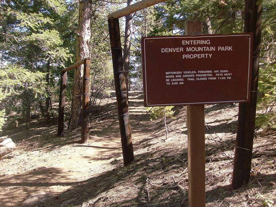 Dog-Friendly Hikes Near Denver