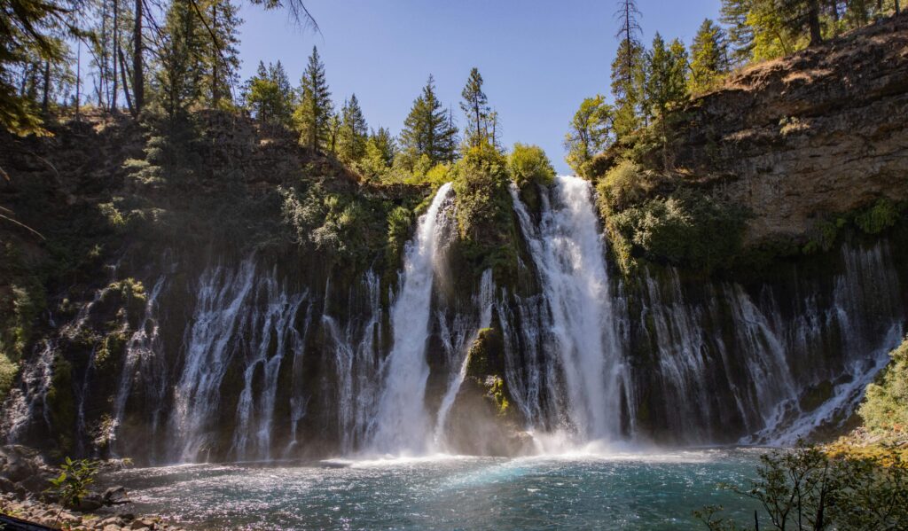 Easy Waterfall Hike in Yosemite Valley 
