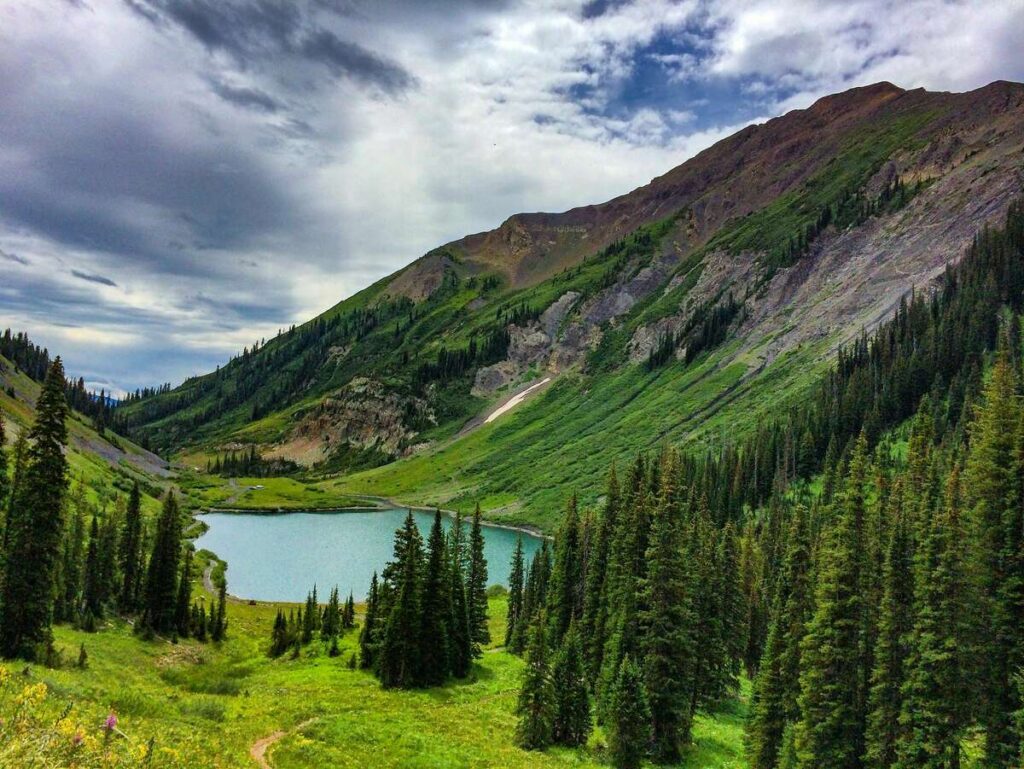 Dog-Friendly Hikes Near Denver