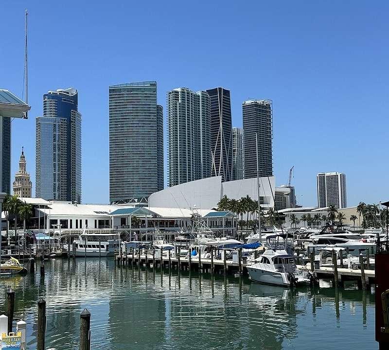 bayside marketplace miami guide