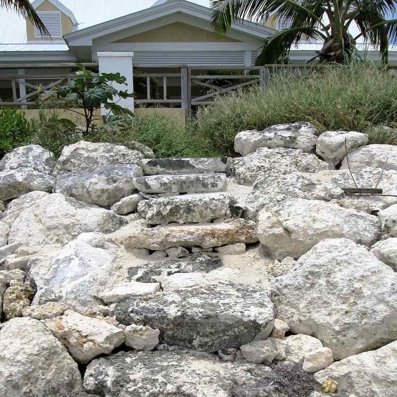 best beaches in Freeport Bahamas