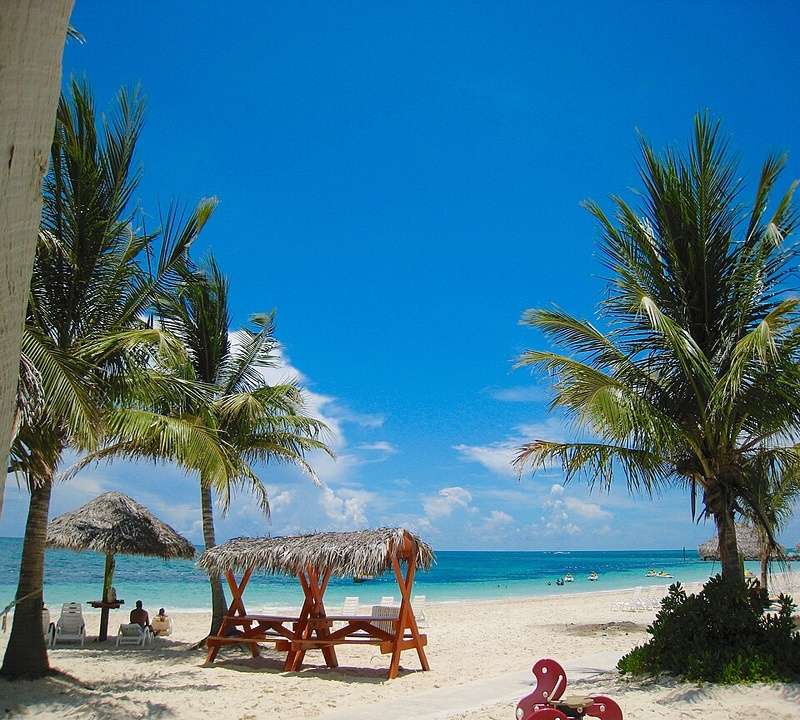 best beaches in Freeport Bahamas